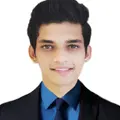 Crypto analyst 