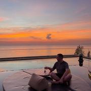 Crypto Market Analyst & Writer